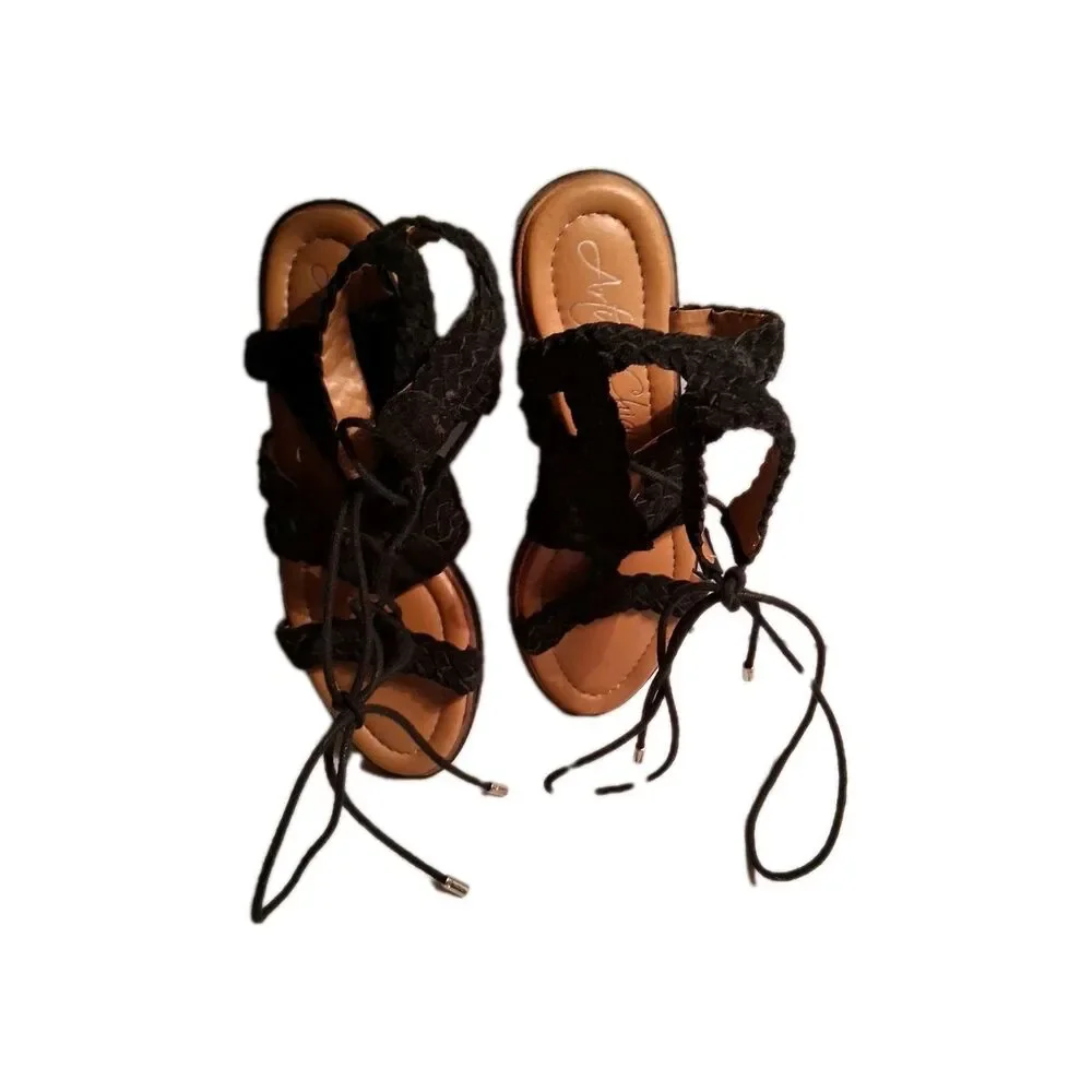 Arturo Chiang Women's black braided suede Leather Sandals   Size‎ 7M